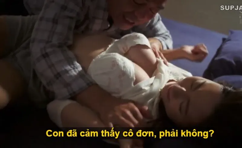 Thấy con trai mải mê lao đầu vào việc làm, để vợ con trai rơi vào nỗi cô đơn, ông bố chồng liều lĩnh đè ra "phang" con dâu.